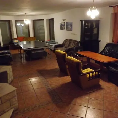 בית נופש 10 Os - Gdansk-sopot-gdynia Up To 19 Persons גדינייה