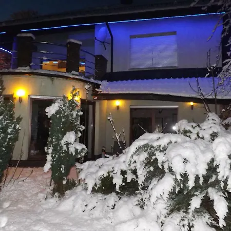 בית נופש 10 Os - Gdansk-sopot-gdynia Up To 19 Persons גדינייה